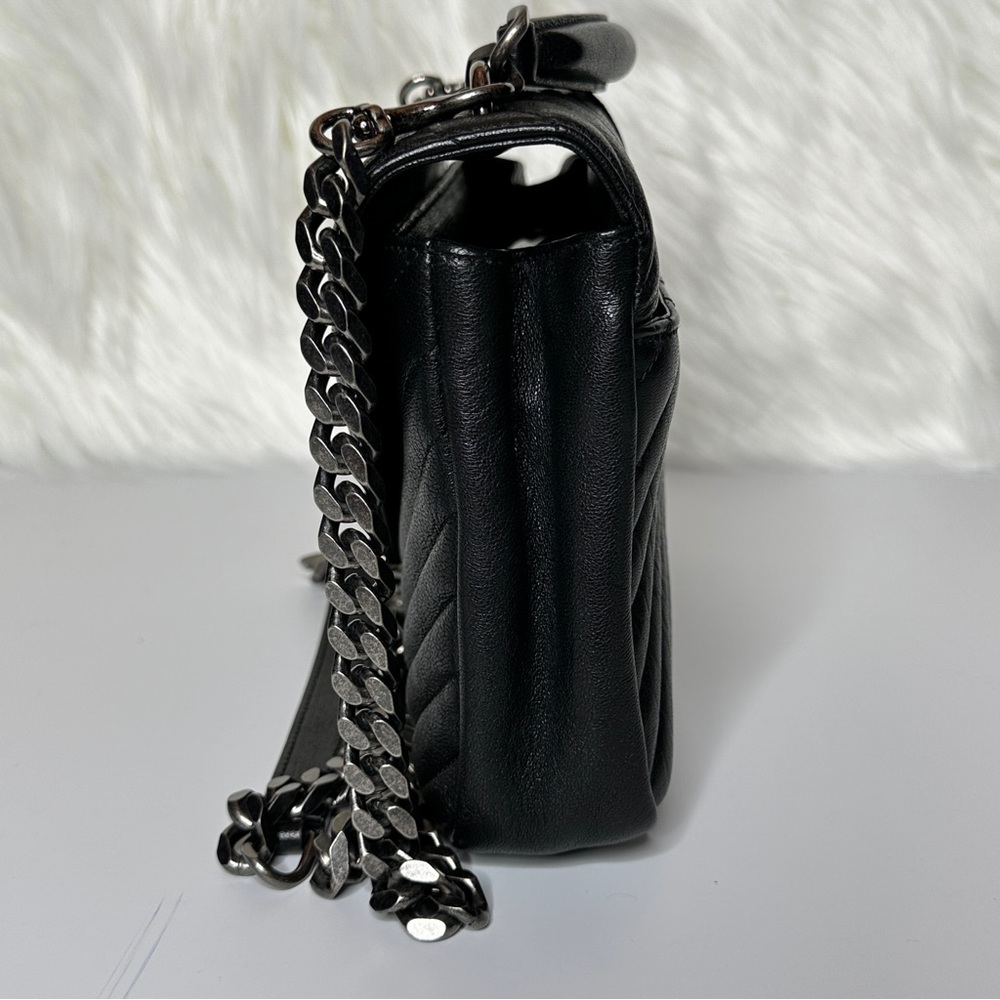 Yves Saint Laurent College Medium Matelasse Lambskin V-Flap Crossbody - Picture 3 of 14
